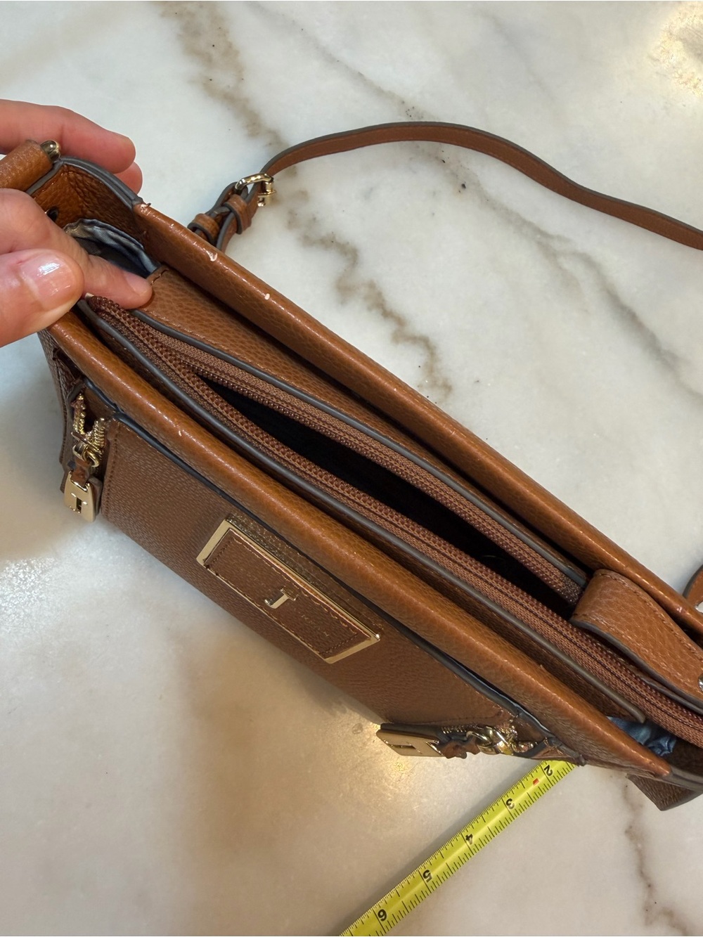 Kenneth Cole Cognac Leather Crossbody with Gold Hardware - Picture 2 of 8